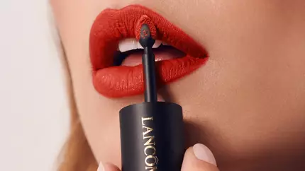 Vizual tekućeg ruža za usne za Lancome
