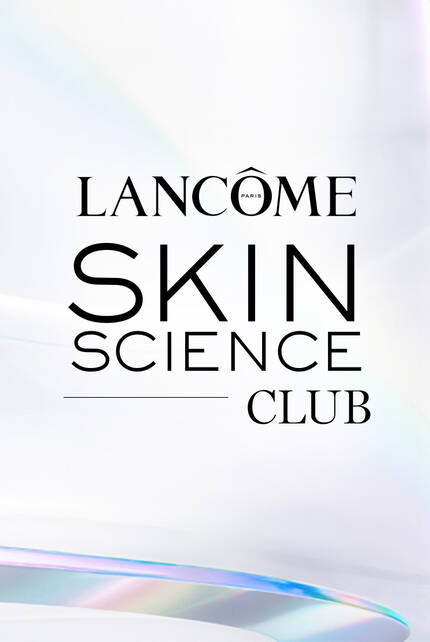 Logo Lancome Skin Science Club na svijetloj pozadini s holografskim efektima.
